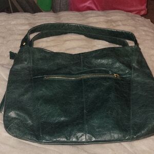Elegant Green Leather Shoulder Bag